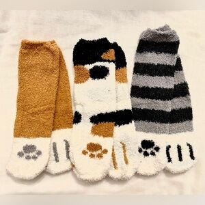 Cozy Cat Paw Fuzzy Socks - Set of 3